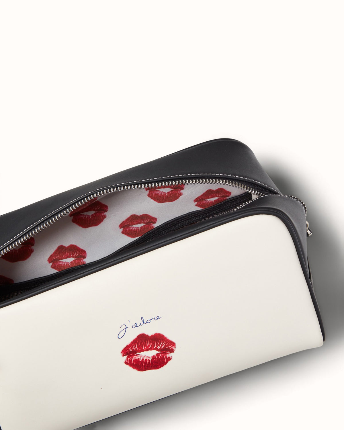 Mason Kiss Washbag